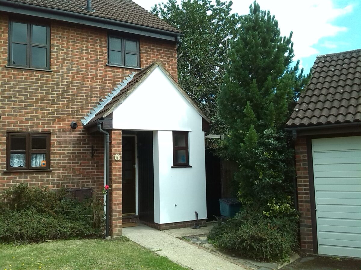 Bronte Close, Gants Hill