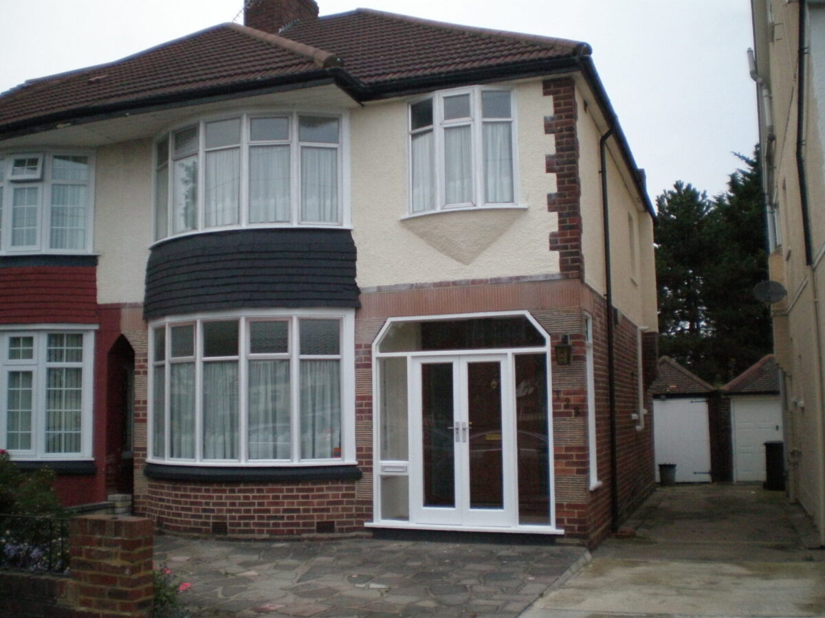 Lord Avenue, Clayhall