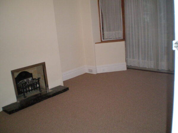 Lord Avenue, Clayhall